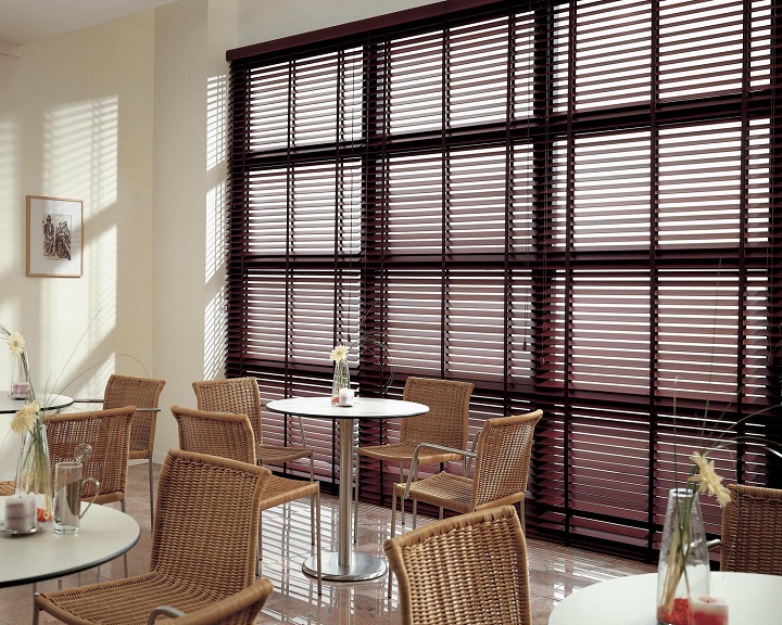 Wooden or Aluminum Venetian Blinds: Which Is Better?