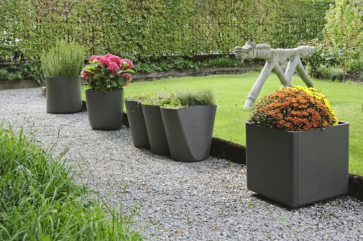 modern pots and planters