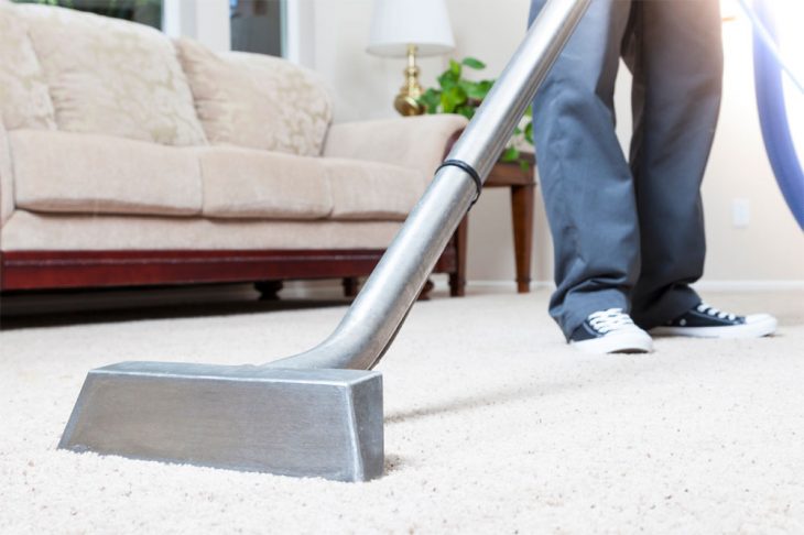 Cleaning Upholstery and Carpet: Specialised Cleaners Vs Homemade