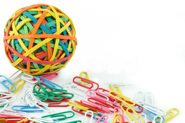 Rubber Bands VS Paper Clips: The Ultimate Office Showdown
