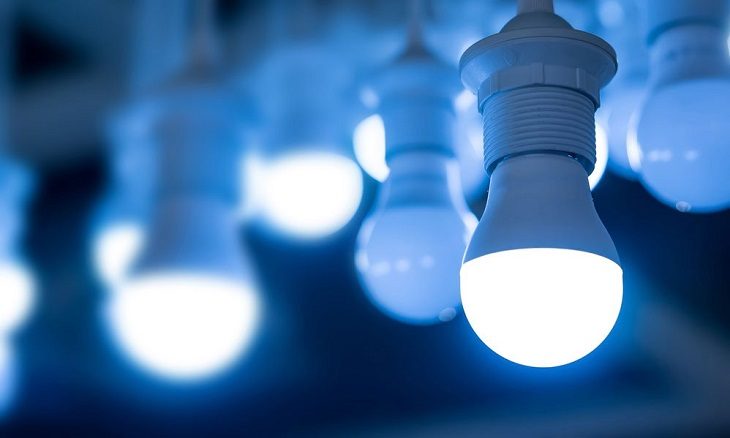 LEDs vs CFLs: Which Bulbs Are a Better Choice for Your Home?