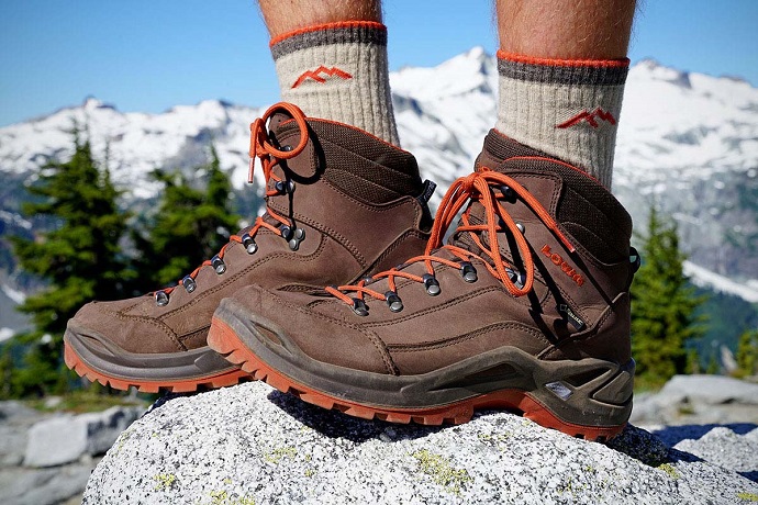 high-end quality hiking shoes