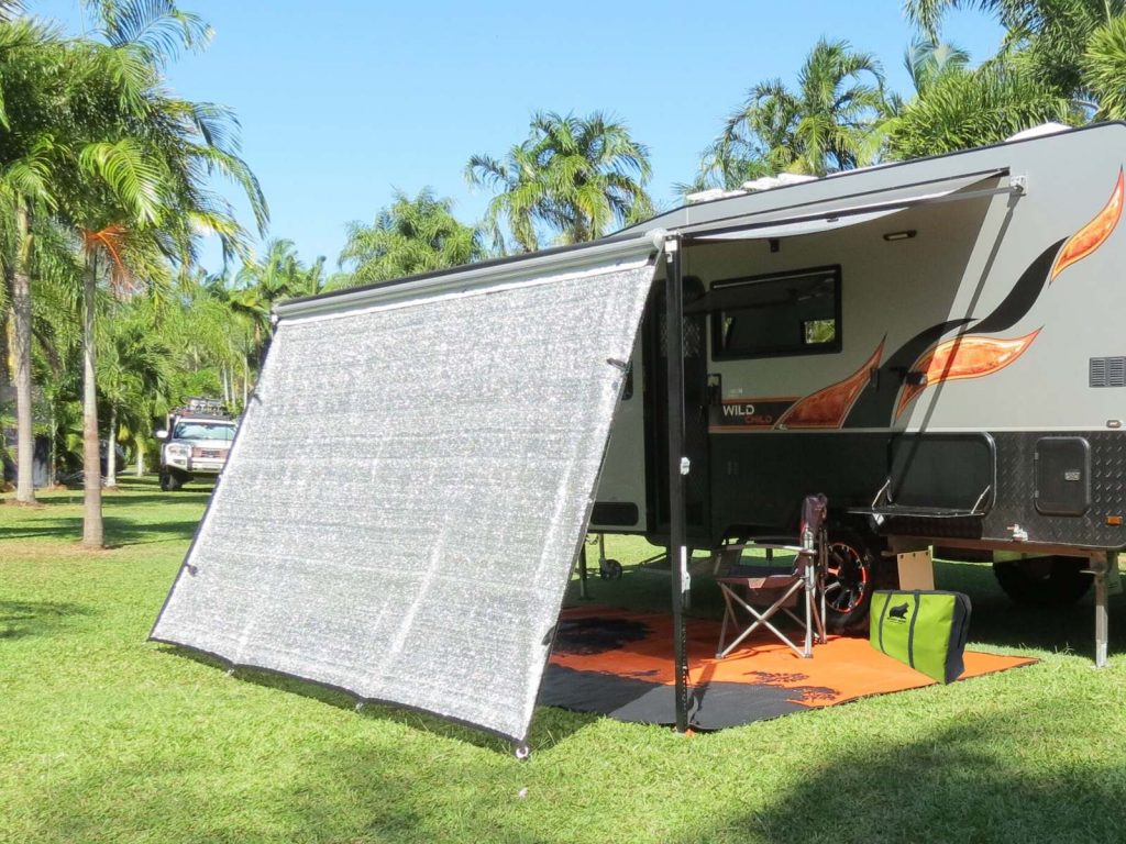 Caravan-awning-shade-screen-2-1