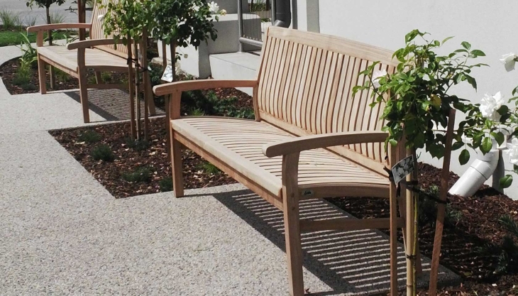 Concrete vs. Teak Benches: Add Style and Character to Your Outdoor Space