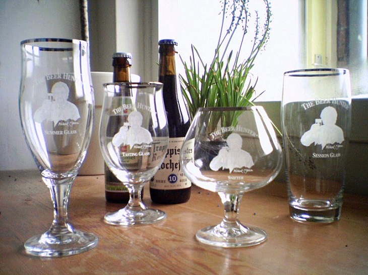 chalice vs pilsner beer glasses
