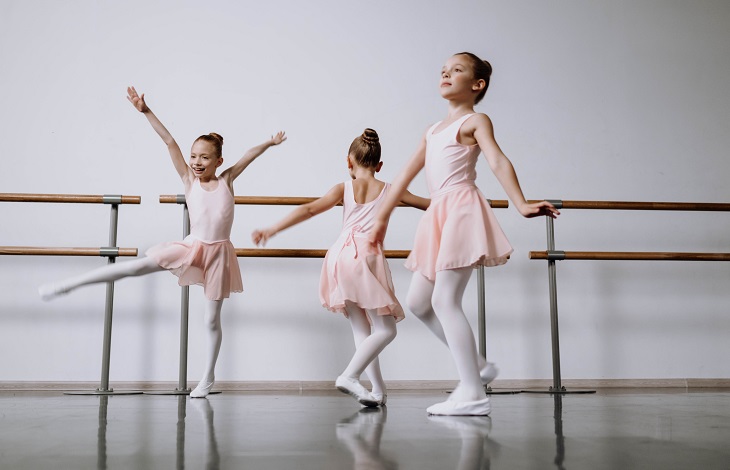 picture of girls practicing ballet wearing ballerina flat shoes 