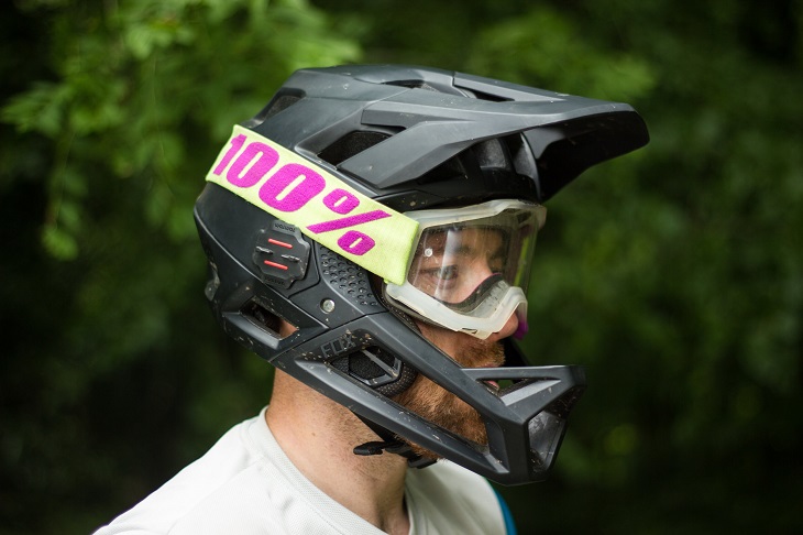 Man wearing proframe Fox MTB helmet