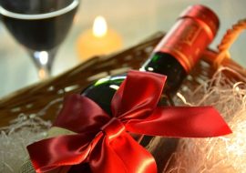 Uncork a Smile: How to Choose the Right Wine Gift for Any Occasion